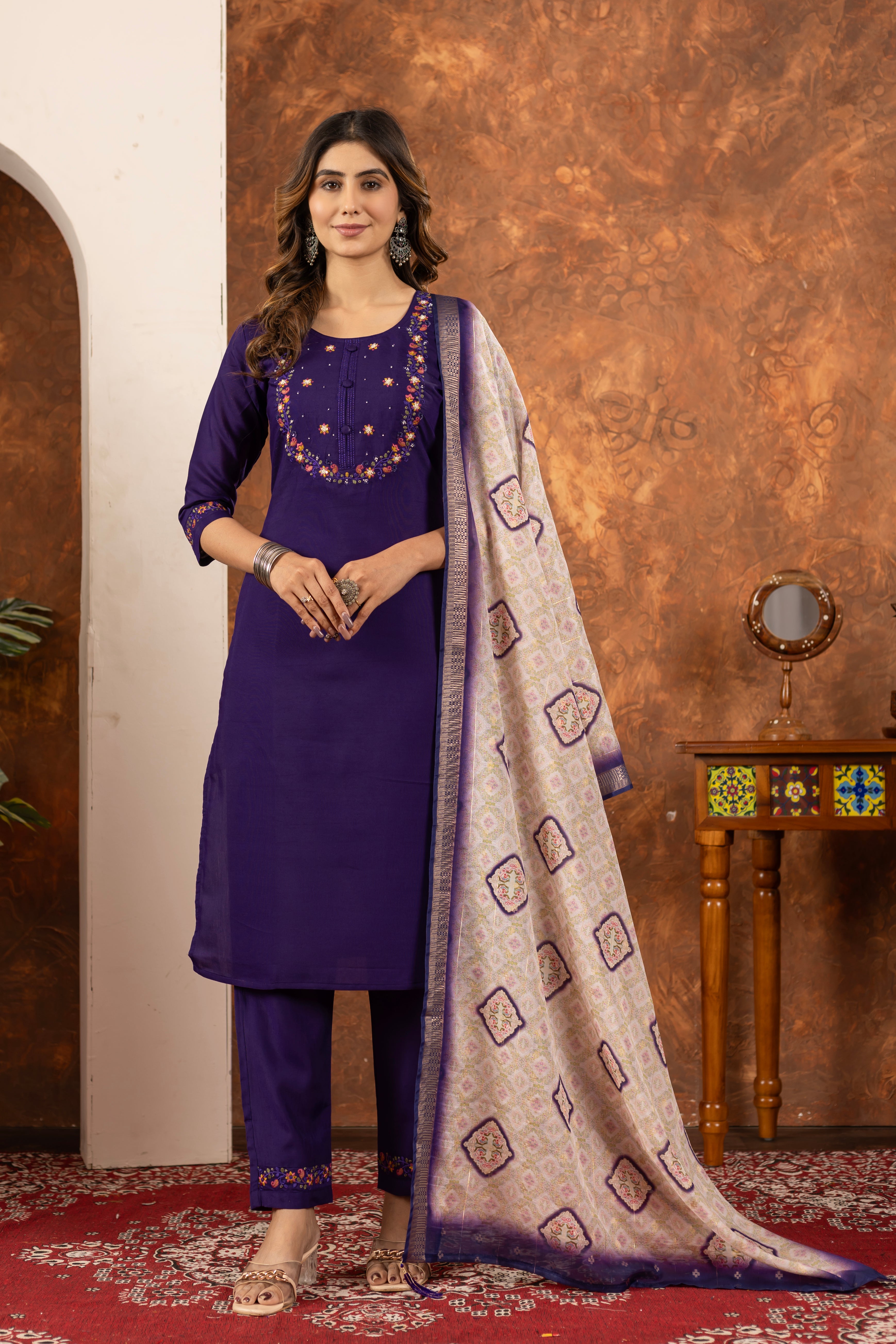 Elegant Straight Kurti Pant Dupatta Set