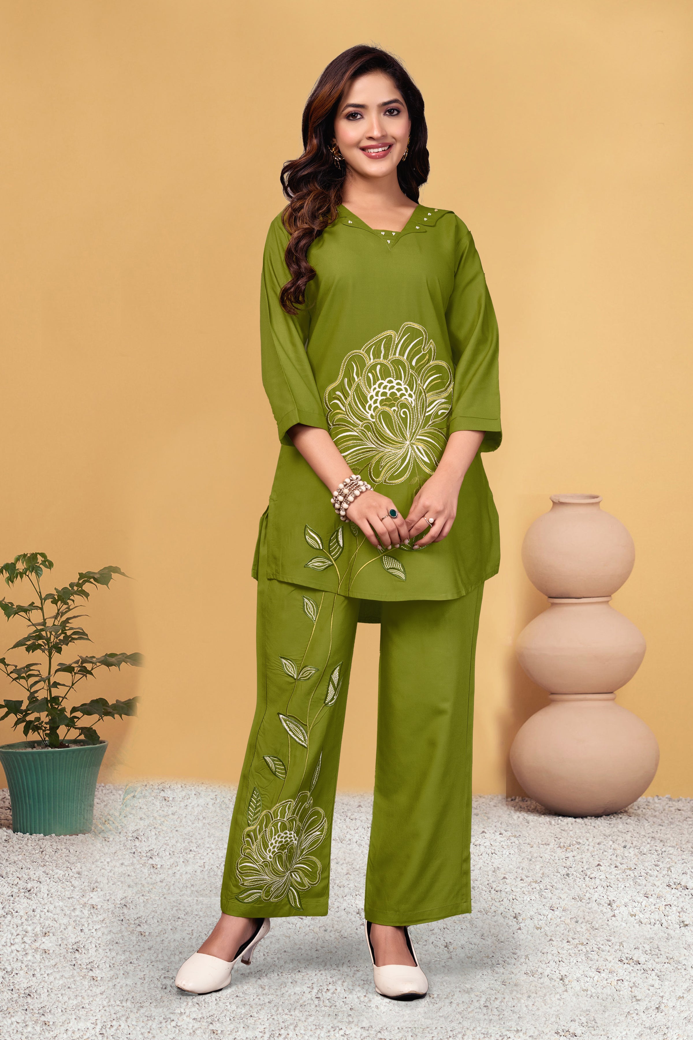 Multi Embroidery Thread Work With Hend Work Cord Set