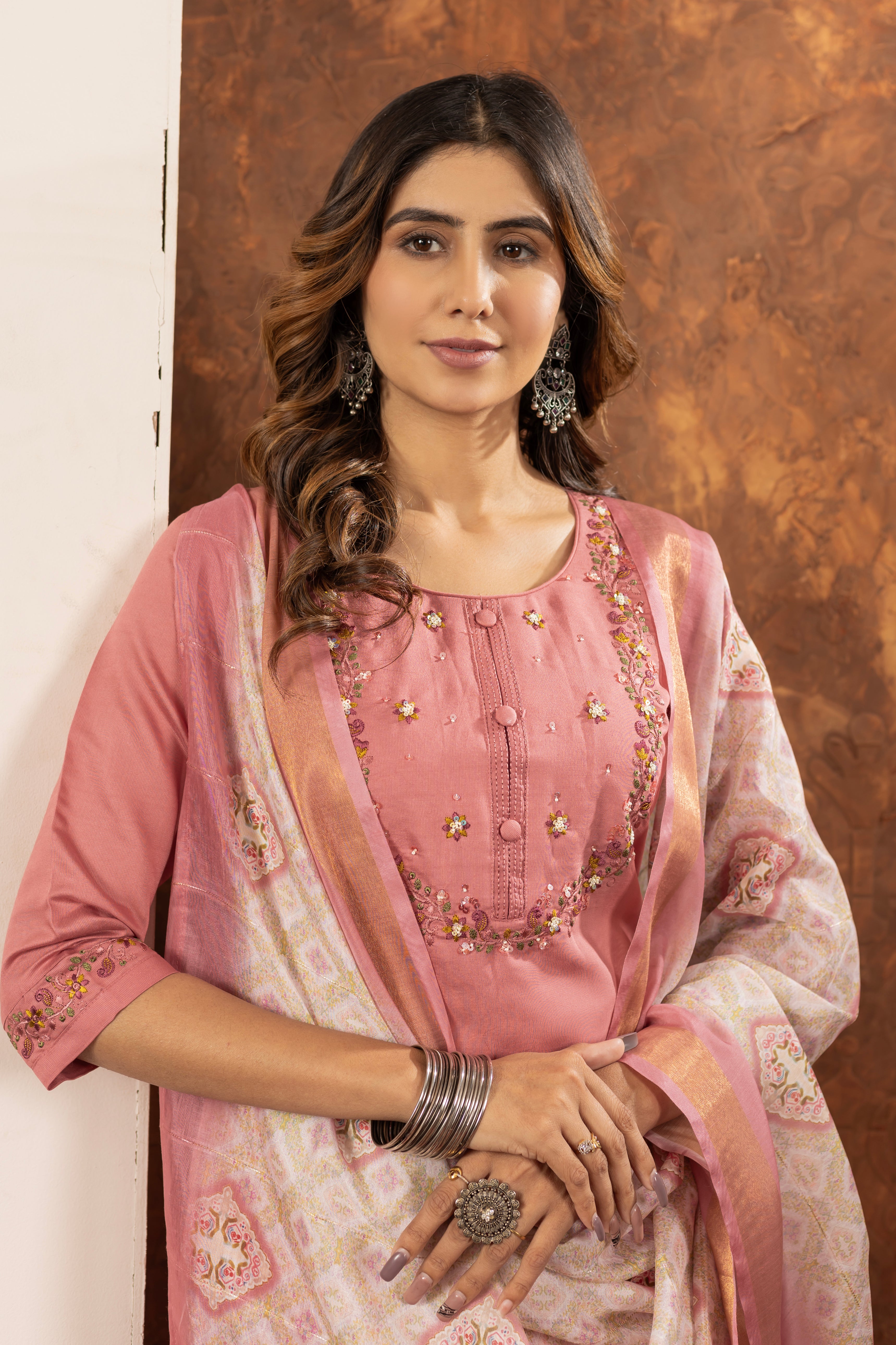 Elegant Straight Kurti Pant Dupatta Set