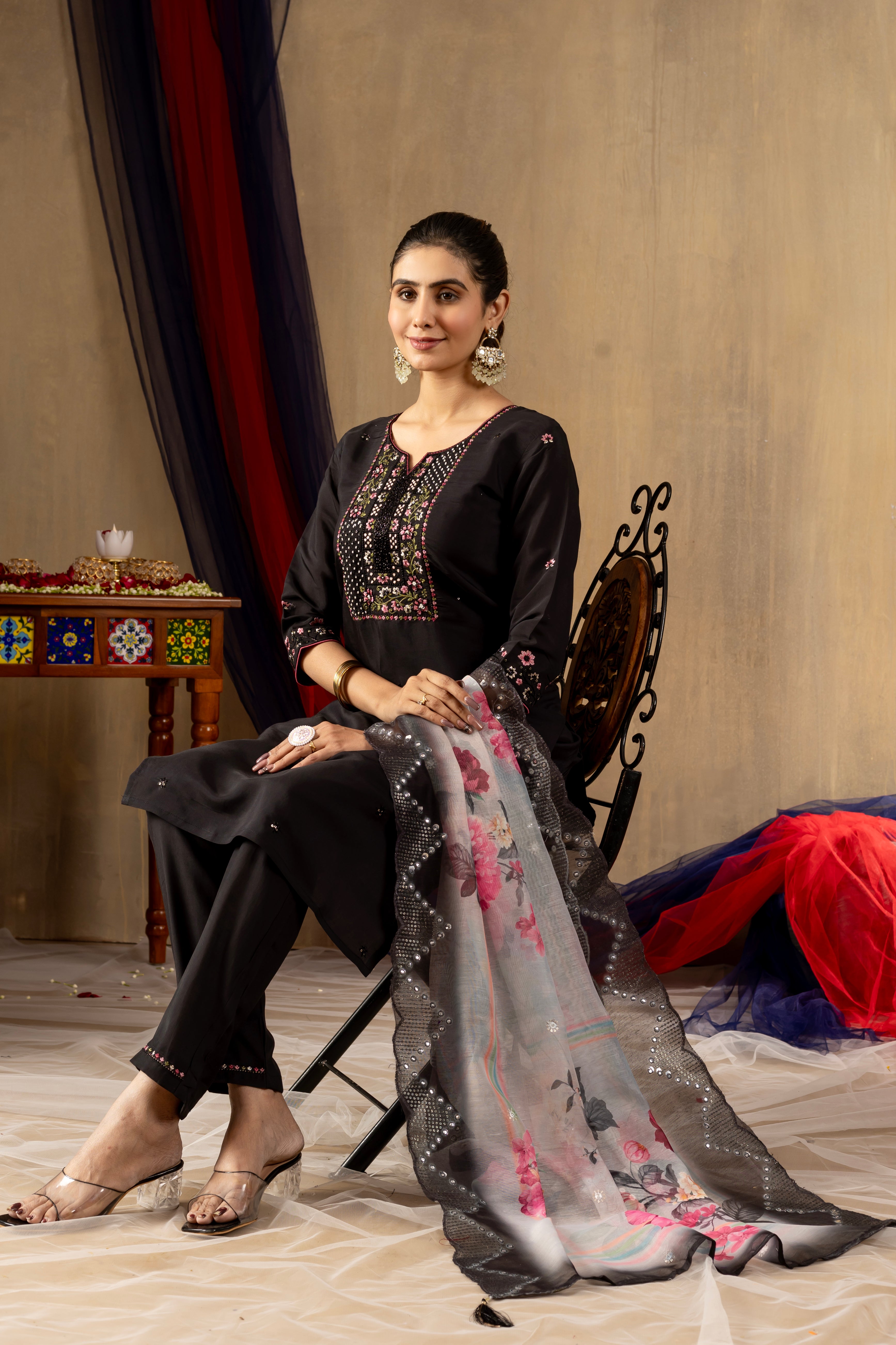 Black Elegant Straight Kurti Pant Dupatta Set