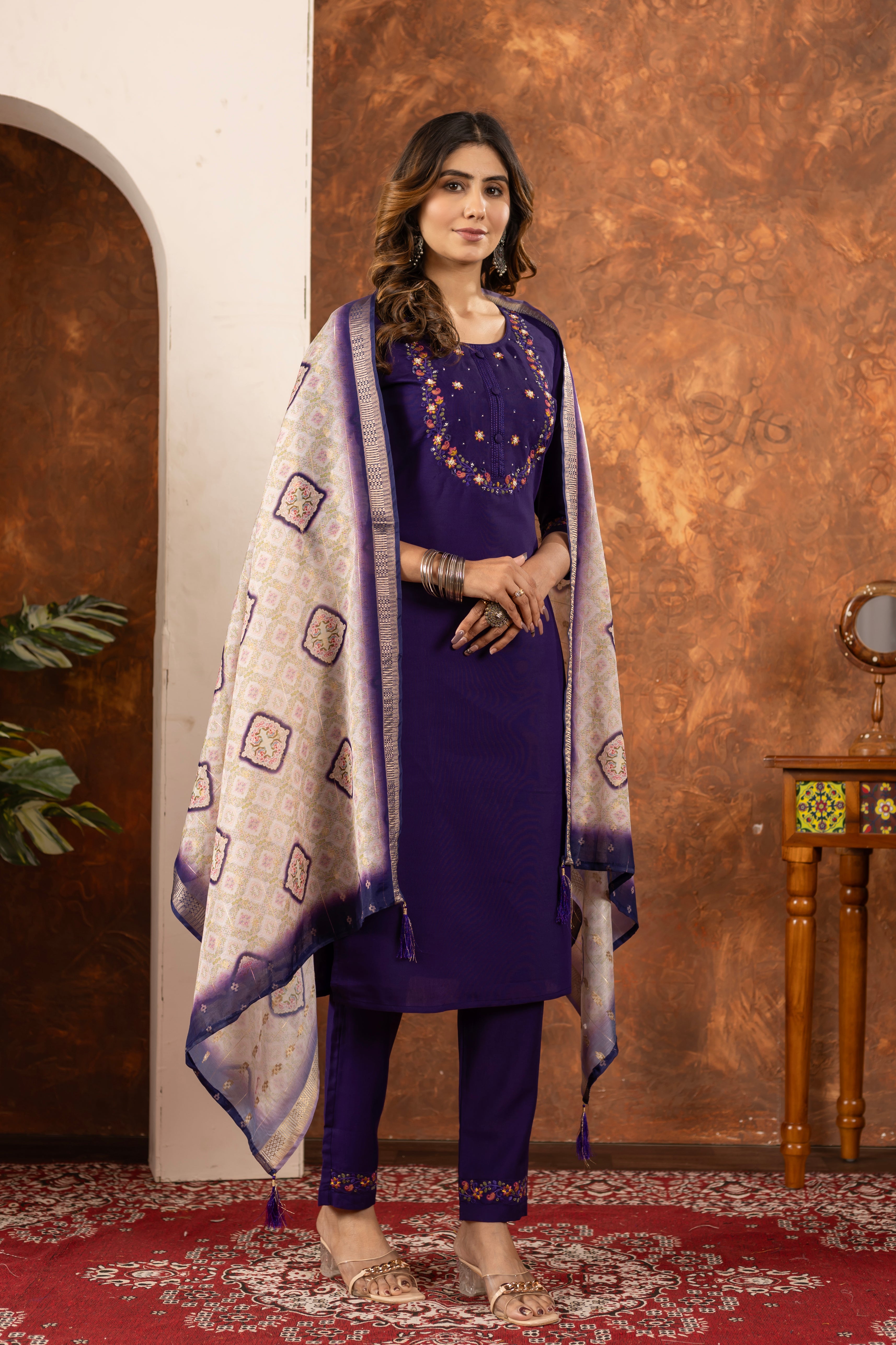 Elegant Straight Kurti Pant Dupatta Set