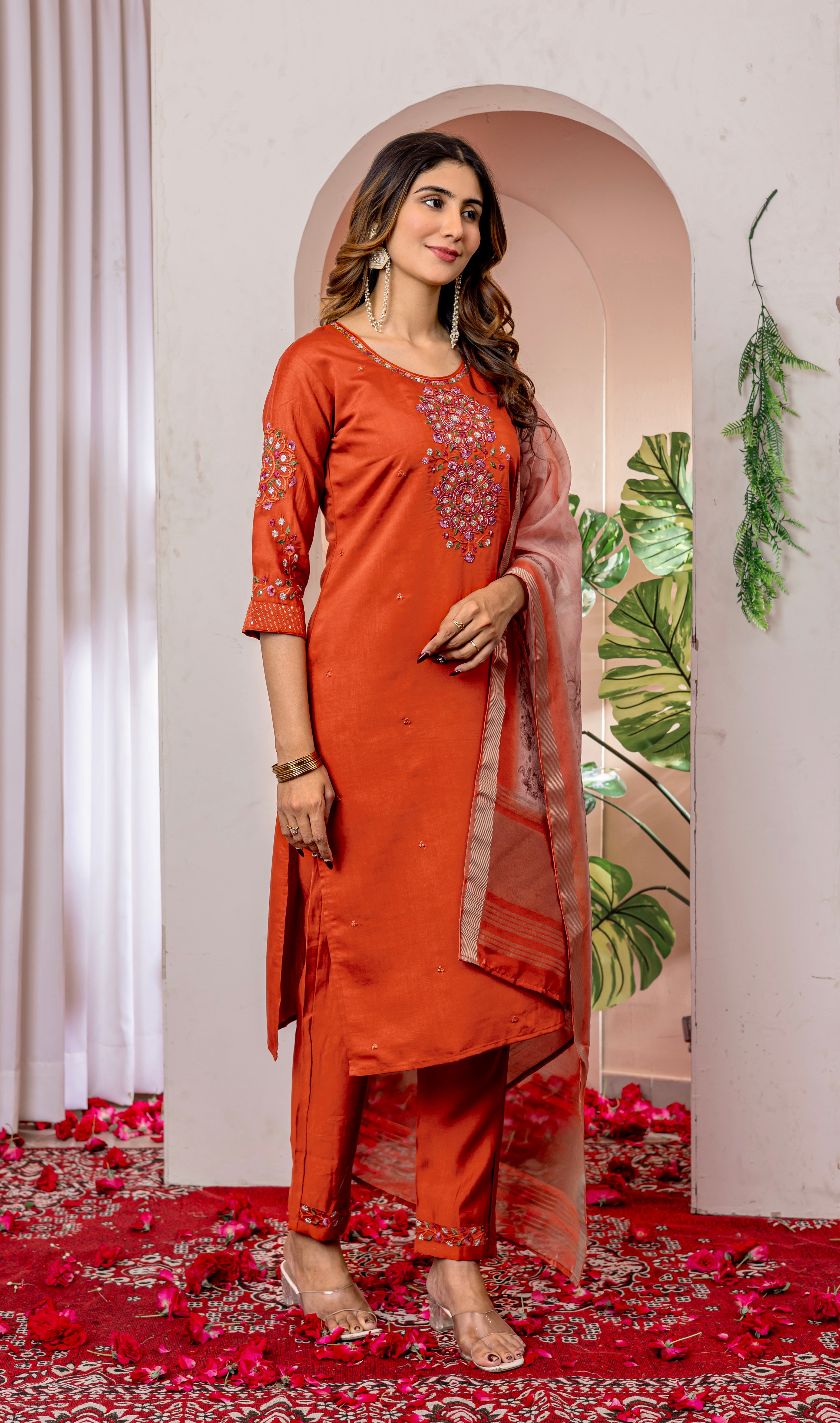 Elegant Straight Kurti Pant Dupatta Set