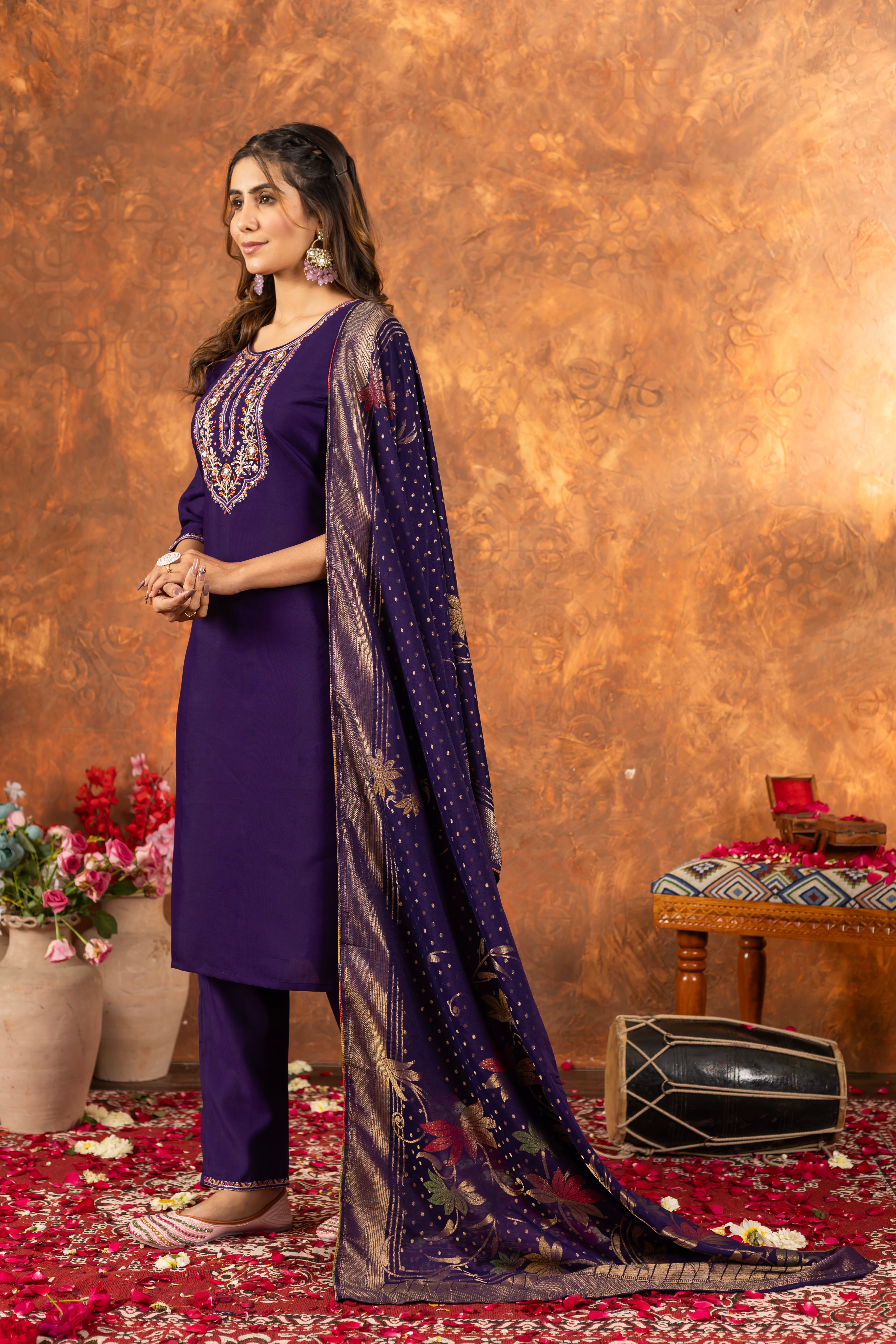 Elegant Straight Kurti Pant Dupatta Set