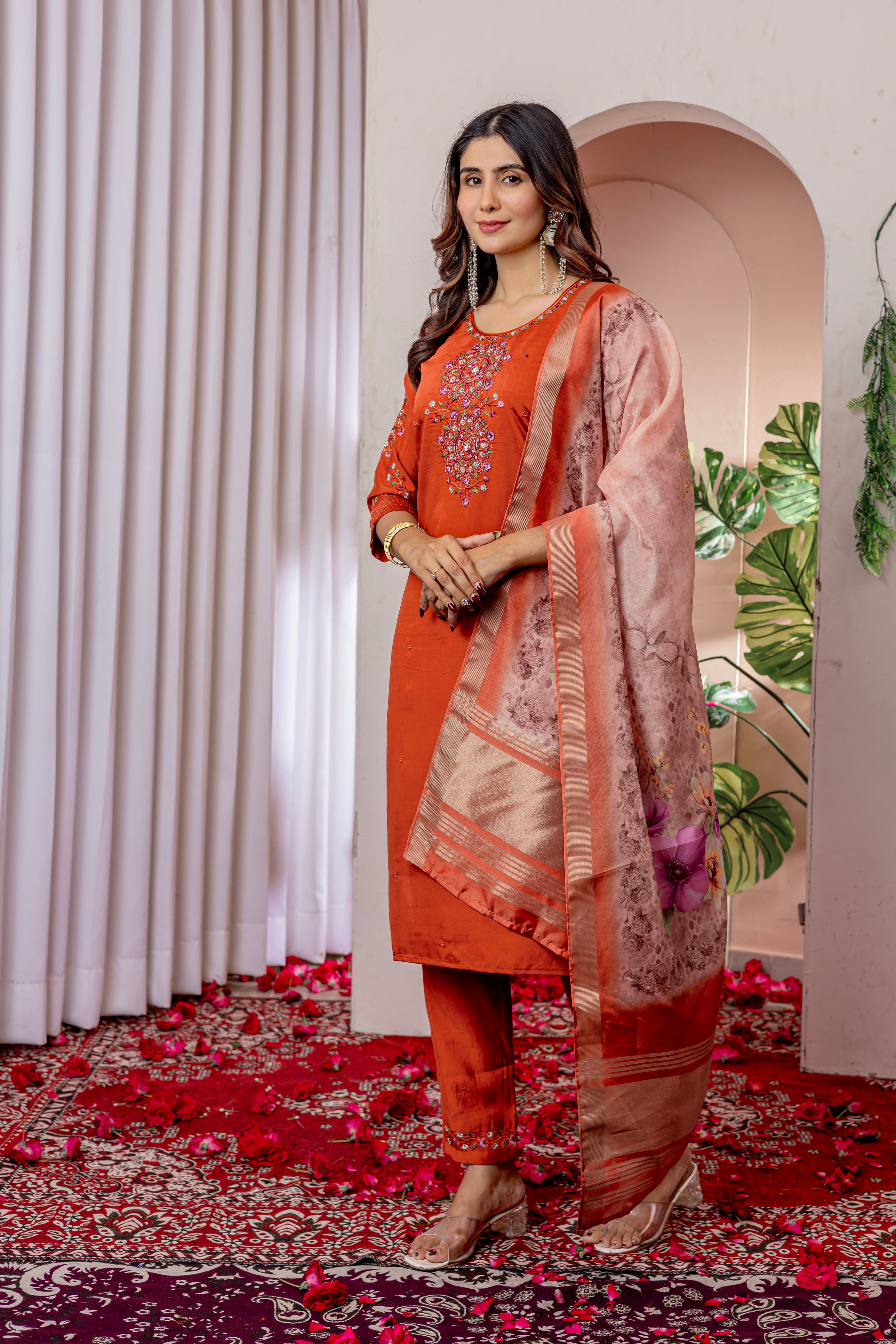 Elegant Straight Kurti Pant Dupatta Set