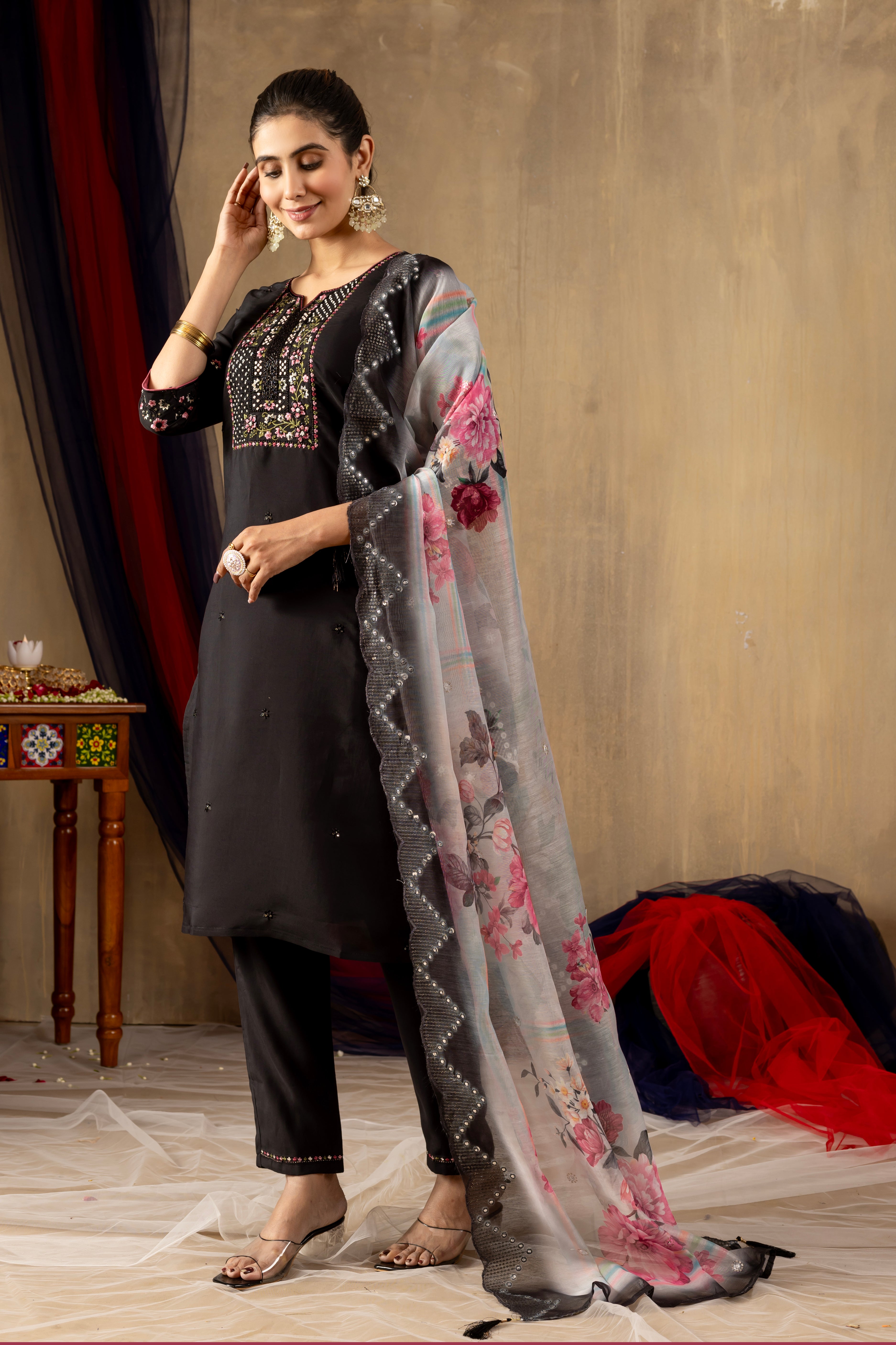 Black Elegant Straight Kurti Pant Dupatta Set